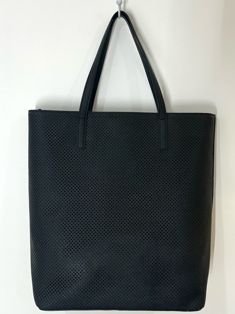NWOT Michael Kors Black Perforated Tote Bag Large MK Charm Logo Shoulder Handbag - Picture 2 of 8